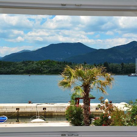 Apartments Harmonia Τίβατ Δωμάτιο φωτογραφία