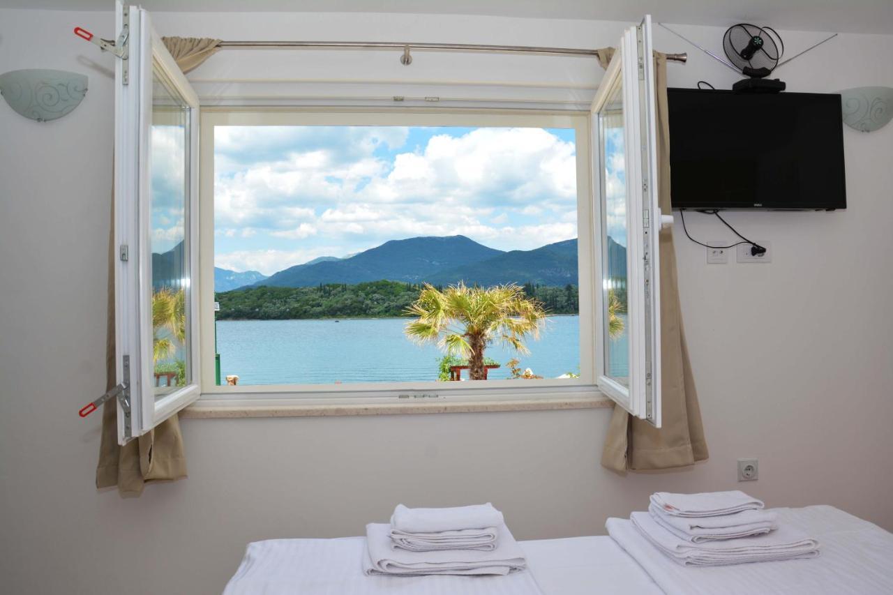 Apartments Harmonia Τίβατ Δωμάτιο φωτογραφία