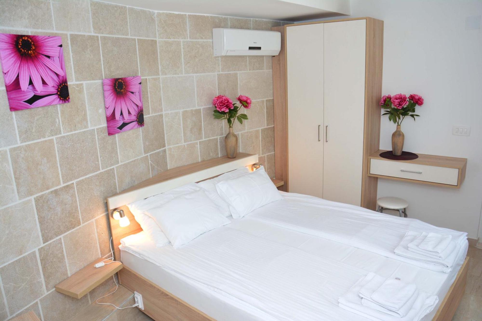 Apartments Harmonia Τίβατ Δωμάτιο φωτογραφία