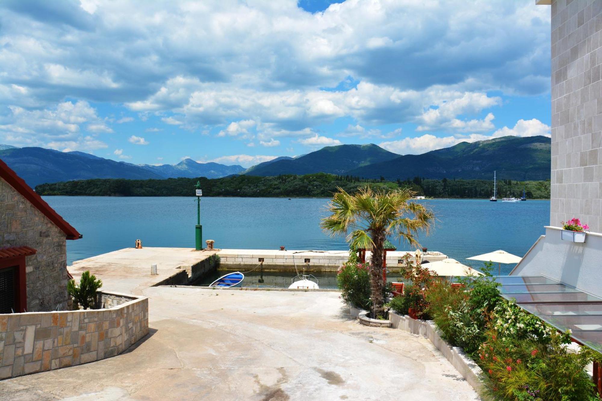 Apartments Harmonia Τίβατ Δωμάτιο φωτογραφία
