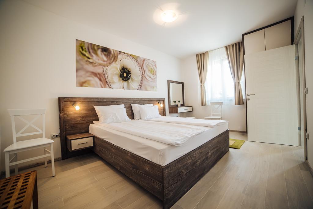 Apartments Harmonia Τίβατ Εξωτερικό φωτογραφία