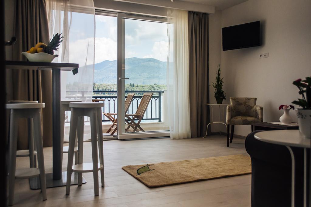Apartments Harmonia Τίβατ Εξωτερικό φωτογραφία